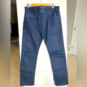 Banana Republic Slim Traveler jeans size 32/30.